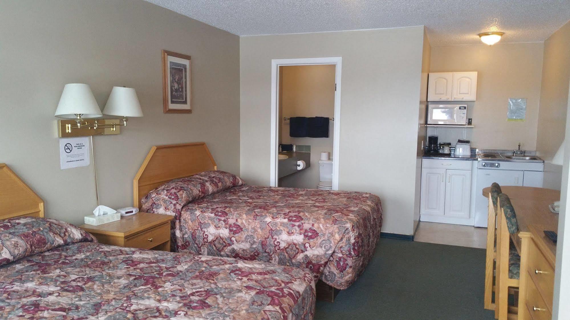Athabasca Lodge Motel Bagian luar foto
